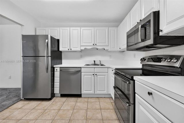 1400 Saint Charles Pl 222, Pembroke Pines, FL 33026