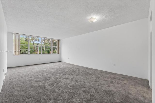 1400 Saint Charles Pl 222, Pembroke Pines, FL 33026