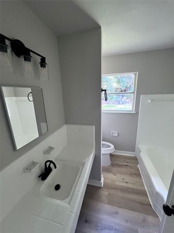 5742 Flamingo Drive, Houston, TX 77033