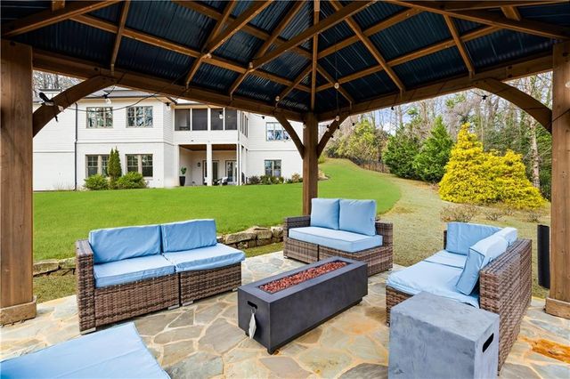 480 Mount Vernon Highway, Atlanta, GA 30327