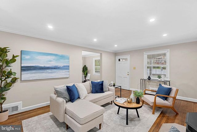 7109 WAYNE DR, Annandale, VA 22003