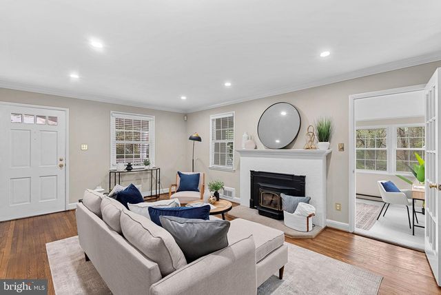 7109 WAYNE DR, Annandale, VA 22003