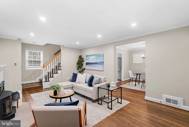 7109 WAYNE DR, Annandale, VA 22003