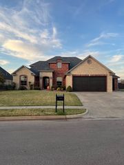 17817 Prairie Sky Way, Edmond, OK 73012