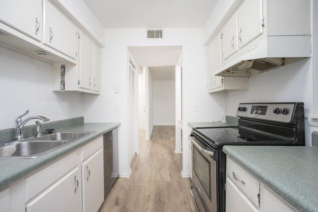 312 Summit Ridge Cir, Nashville, TN 37215