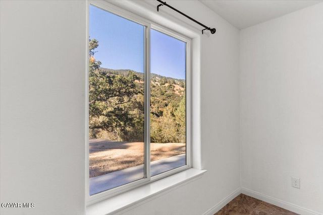 25340 Deertrail Drive, Tehachapi, CA 93561