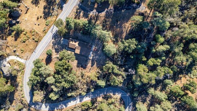 25340 Deertrail Drive, Tehachapi, CA 93561