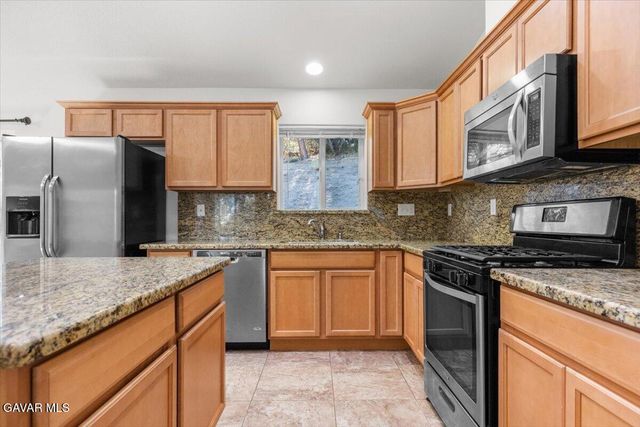 25340 Deertrail Drive, Tehachapi, CA 93561