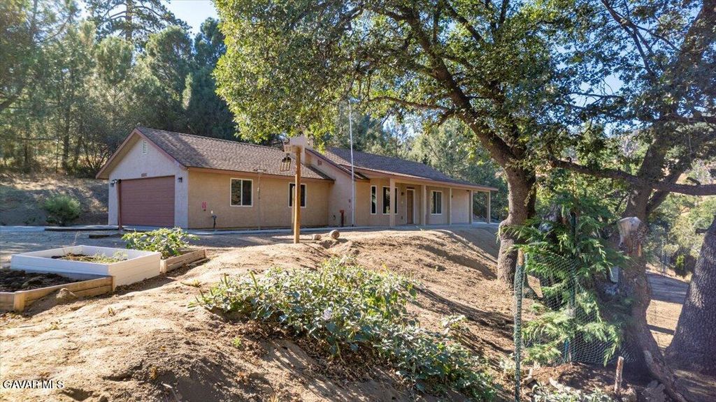 25340 Deertrail Drive, Tehachapi, CA 93561