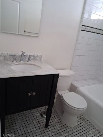 131 S Virginia Avenue, Burbank, CA 91506