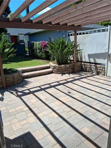 131 S Virginia Avenue, Burbank, CA 91506