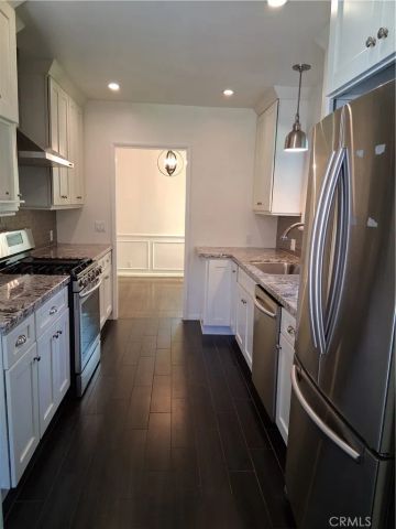131 S Virginia Avenue, Burbank, CA 91506