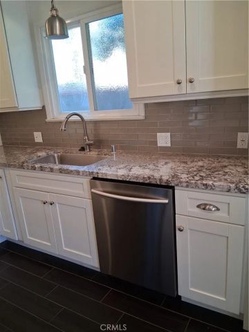 131 S Virginia Avenue, Burbank, CA 91506