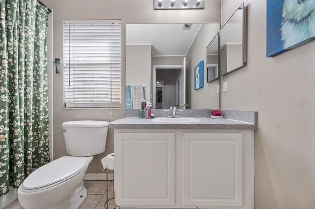 4504 COUNTRY HILLS BOULEVARD, Plant City, FL 33563