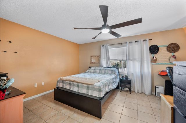 4504 COUNTRY HILLS BOULEVARD, Plant City, FL 33563