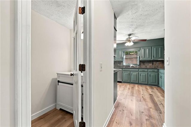528 Chanterella Road SW, Lilburn, GA 30047