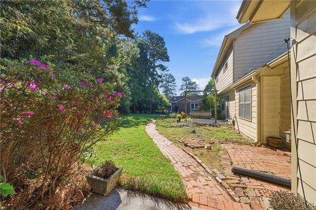 528 Chanterella Road SW, Lilburn, GA 30047