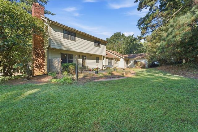 528 Chanterella Road SW, Lilburn, GA 30047