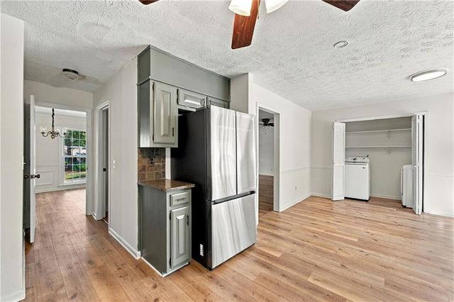528 Chanterella Road SW, Lilburn, GA 30047