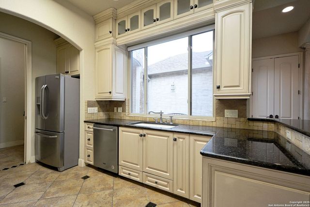 1159 LEGACY DR, New Braunfels, TX 78130