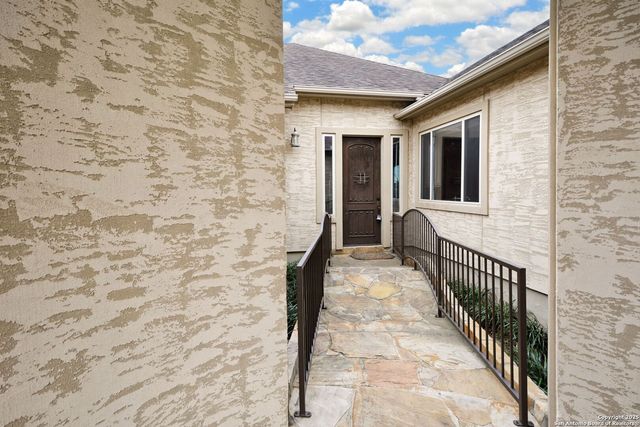 1159 LEGACY DR, New Braunfels, TX 78130