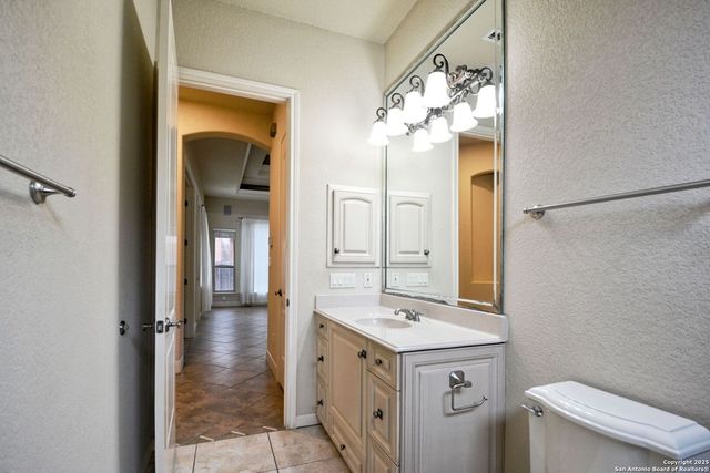 1159 LEGACY DR, New Braunfels, TX 78130