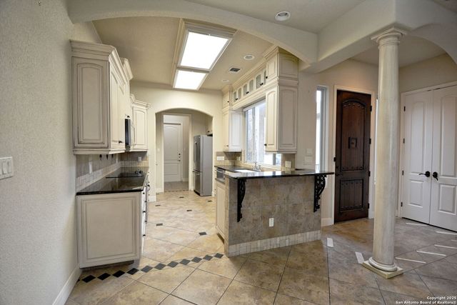 1159 LEGACY DR, New Braunfels, TX 78130