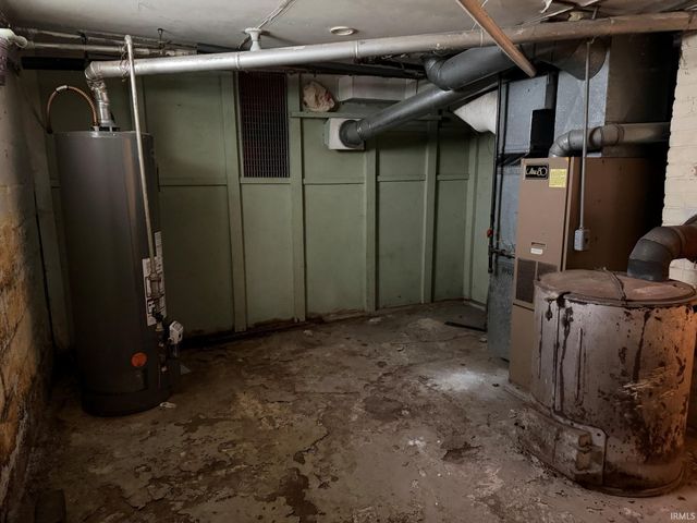 1521 Van Buren Street, South Bend, IN 46628