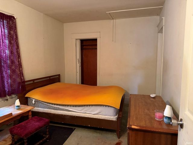 1521 Van Buren Street, South Bend, IN 46628