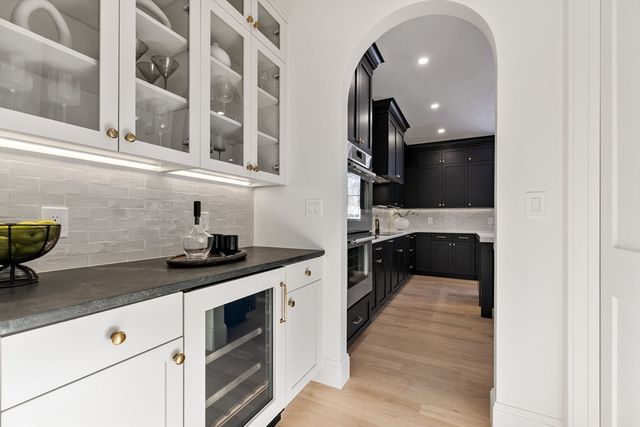 40 High Street, Needham, MA 02492