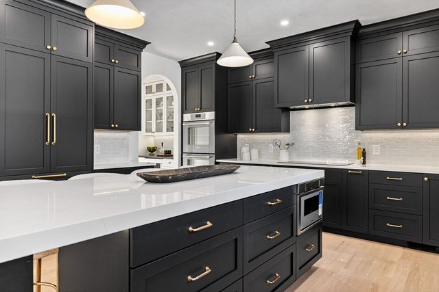 40 High Street, Needham, MA 02492