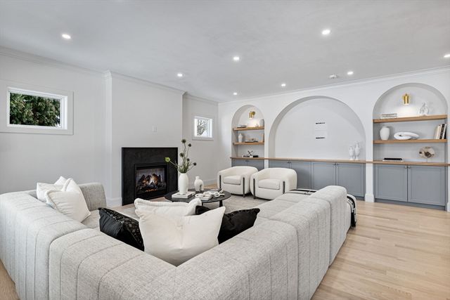 40 High Street, Needham, MA 02492