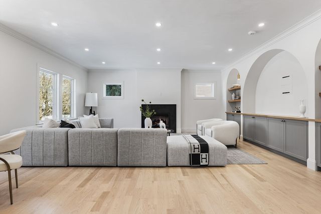 40 High Street, Needham, MA 02492