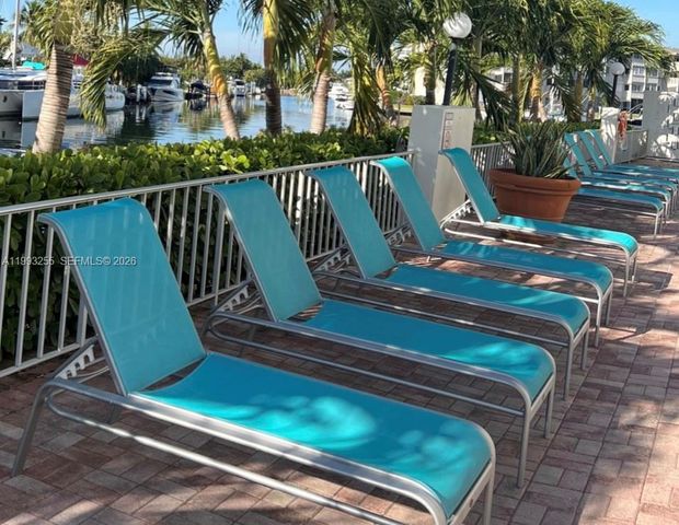 401 Golden Isles Dr 101, Hallandale Beach, FL 33009