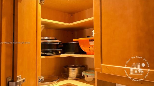 401 Golden Isles Dr 101, Hallandale Beach, FL 33009