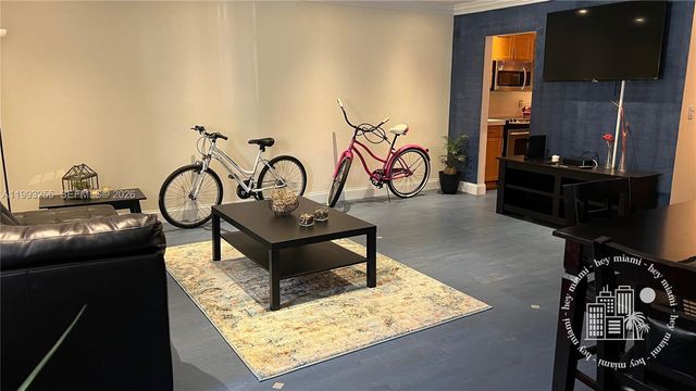 401 Golden Isles Dr 101, Hallandale Beach, FL 33009