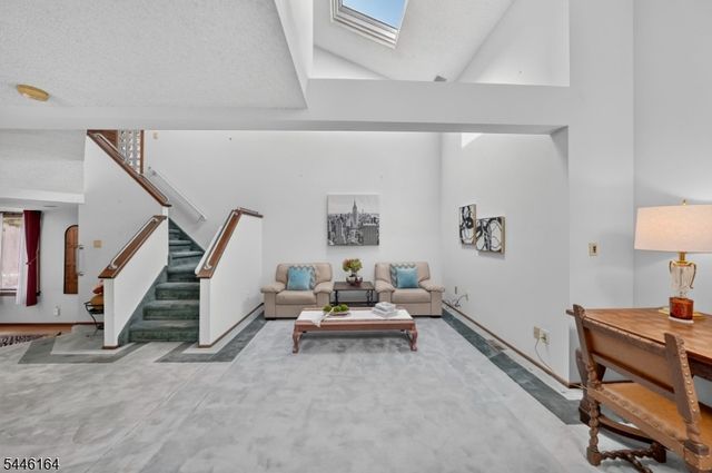 461 Sayre Dr, Plainsboro Twp., NJ 08540