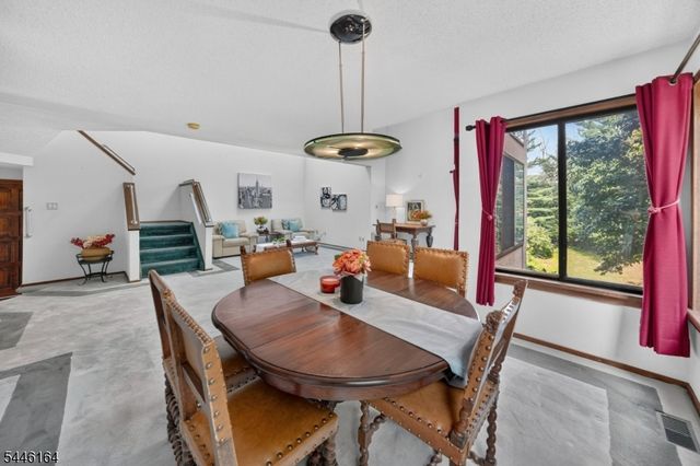 461 Sayre Dr, Plainsboro Twp., NJ 08540