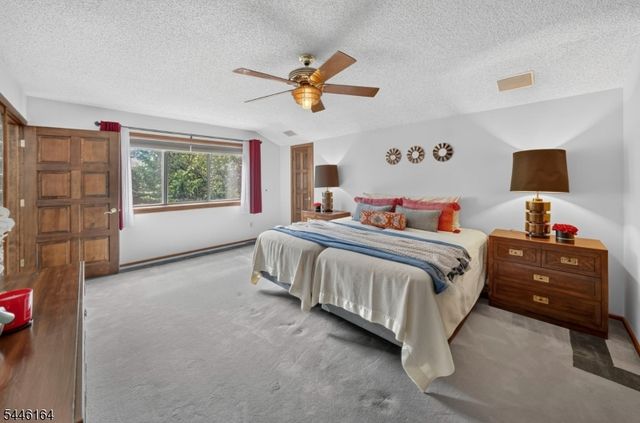 461 Sayre Dr, Plainsboro Twp., NJ 08540