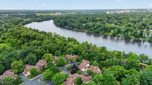 461 Sayre Dr, Plainsboro Twp., NJ 08540