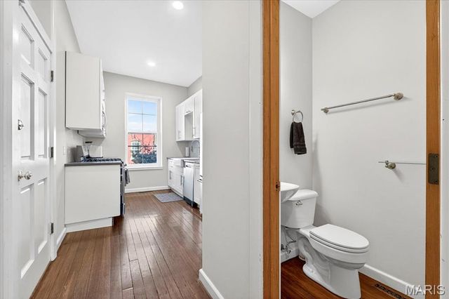 1323 Shenandoah Avenue, St Louis, MO 63104