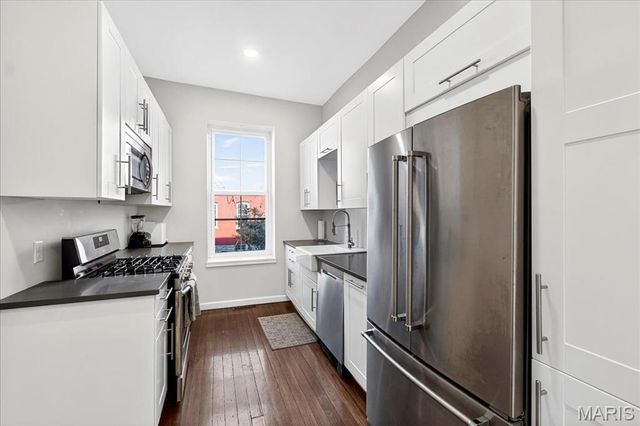 1323 Shenandoah Avenue, St Louis, MO 63104