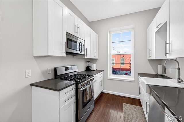 1323 Shenandoah Avenue, St Louis, MO 63104