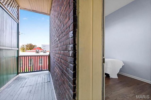 1323 Shenandoah Avenue, St Louis, MO 63104