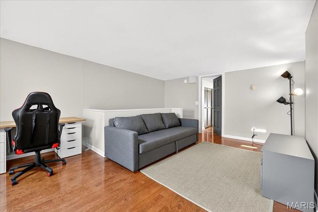 1323 Shenandoah Avenue, St Louis, MO 63104