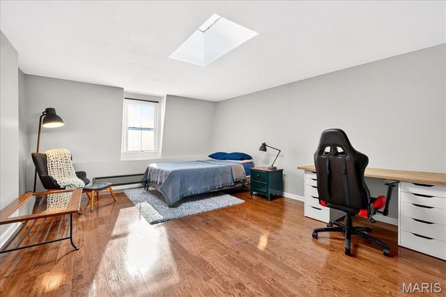 1323 Shenandoah Avenue, St Louis, MO 63104