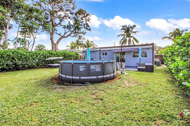 201 NW 51st Ct, Oakland Park, FL 33309