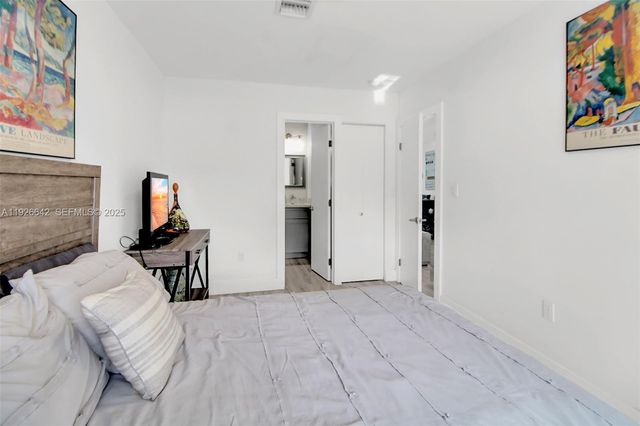 201 NW 51st Ct, Oakland Park, FL 33309