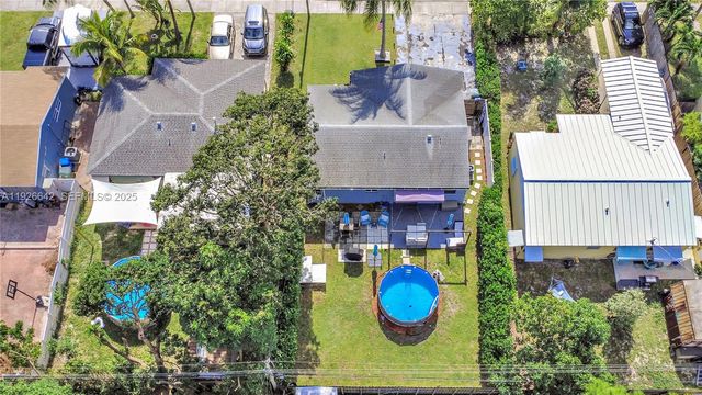 201 NW 51st Ct, Oakland Park, FL 33309
