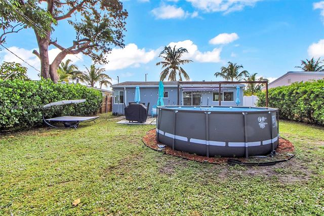 201 NW 51st Ct, Oakland Park, FL 33309